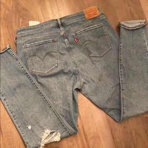 Levi’s 711 skinny